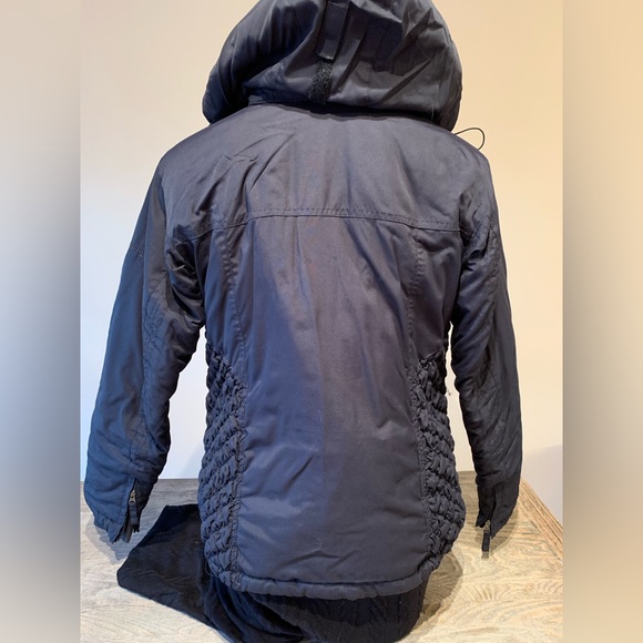 Columbia Women’s winter jacket - Picture 2 of 9